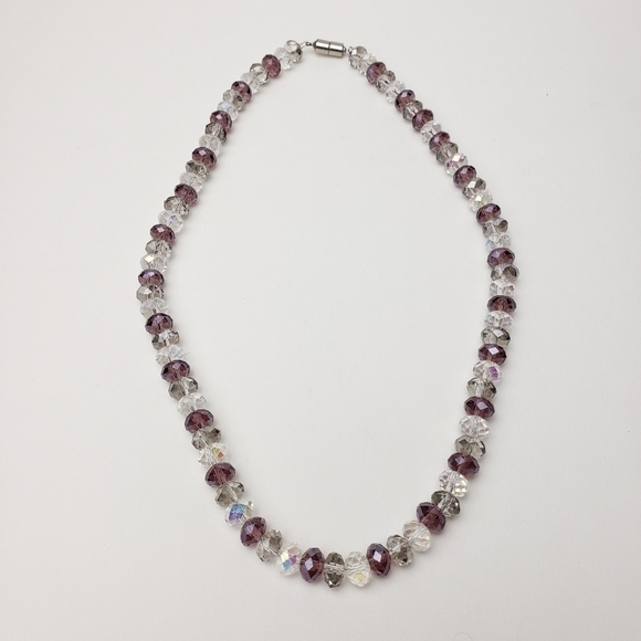 𝅺Faceted Crystal Beaded Necklace with Magnetic Clasp - Picture 3 of 9